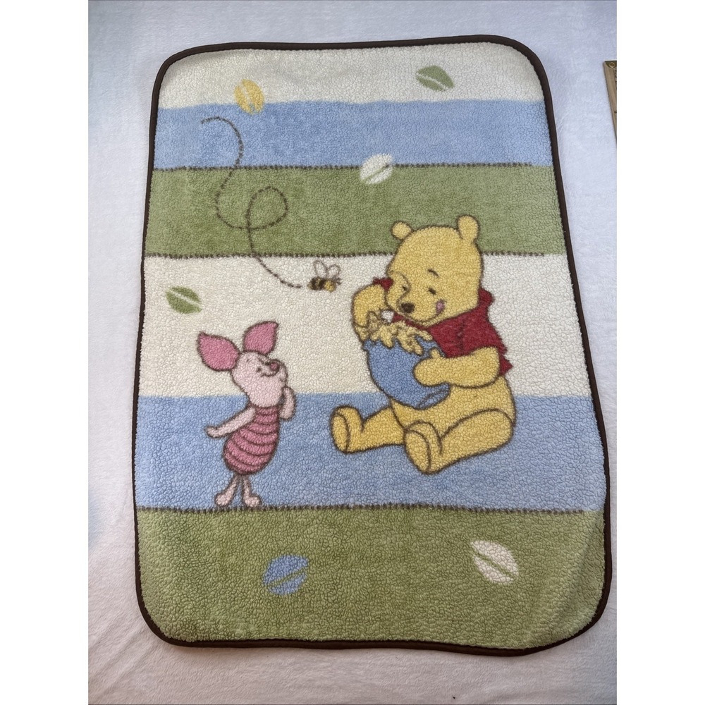 Vintage Winnie the Pooh & Piglet Bee Hunny Nursery Crib Sherpa Blanket 31x41‎